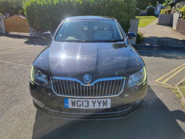 2013 Skoda Superb 2.0 TDI CR 140 Elegance 5dr